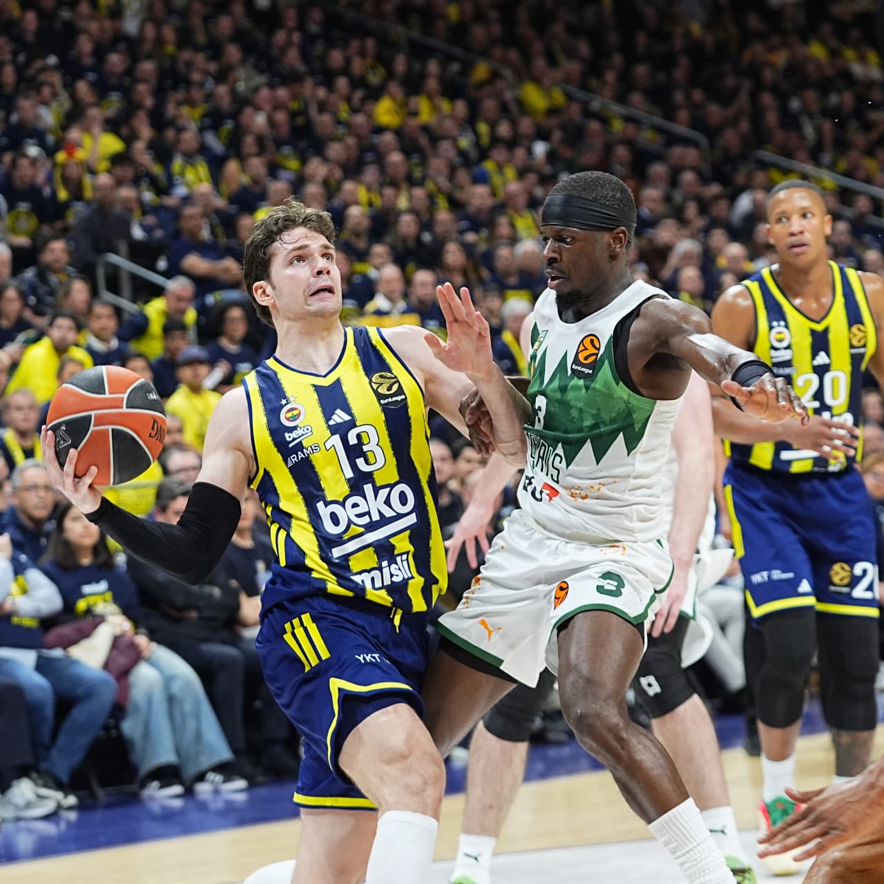 Final-Four kapısını araladı!