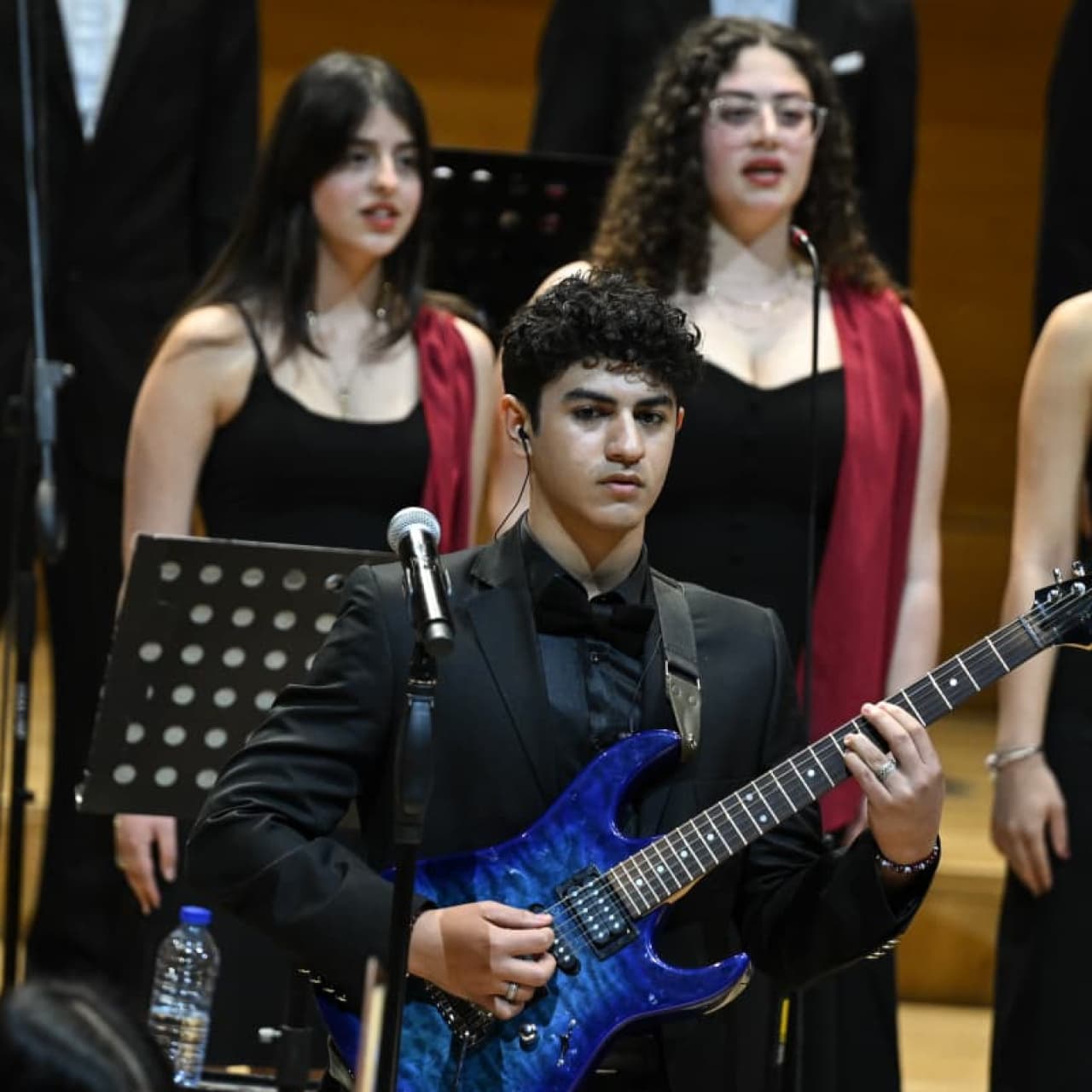 Bakan Ersoy Hataylı çocukların hayalini gerçekleştirdi