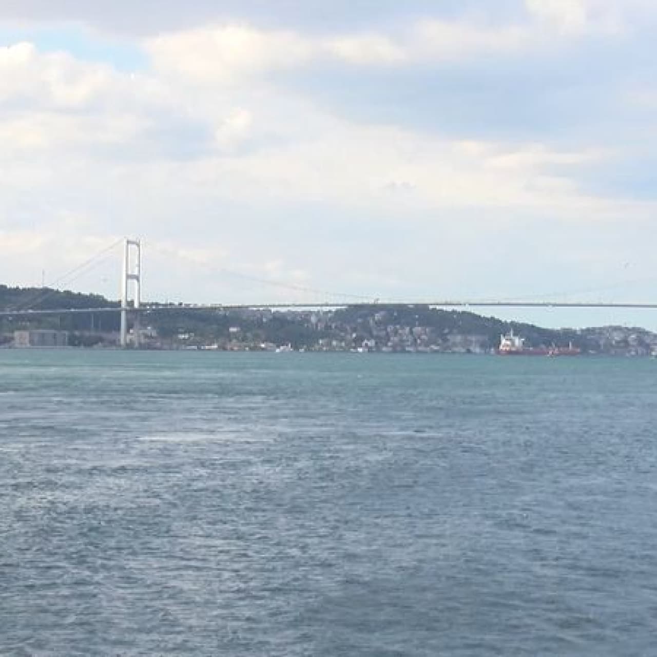 İstanbul Boğazı gemi geçişlerine kapatıldı