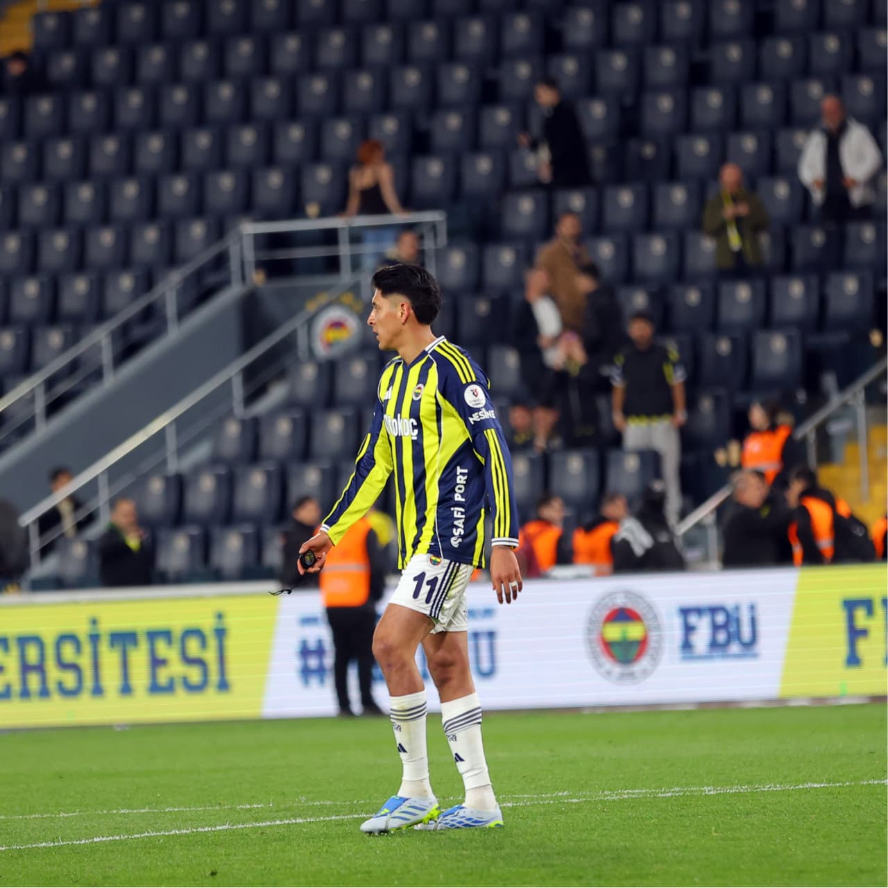 Kadıköy'de Alvarez'e tepki!