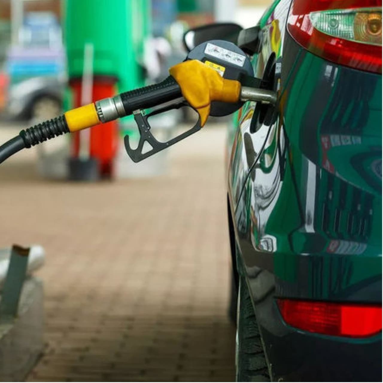 Benzin ve motorine zam var mı?